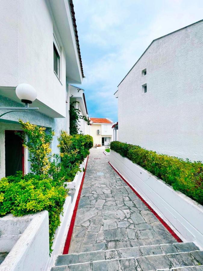 Heaven'S Door- Siviri Maisonette Exterior photo